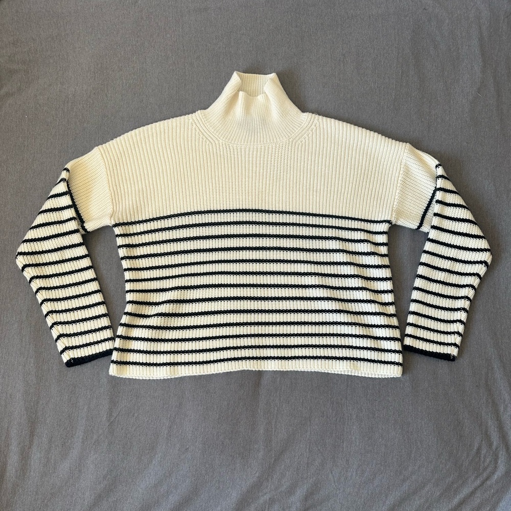 Truth by Republic Colorblock Striped Sweater – Women’s Small